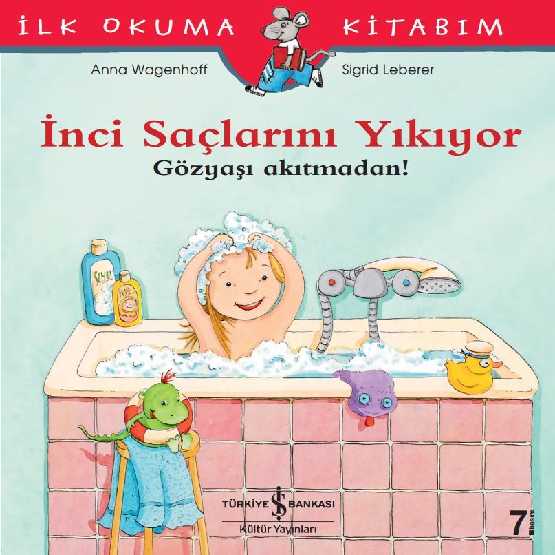 İnci Saçlarını Yıkıyor